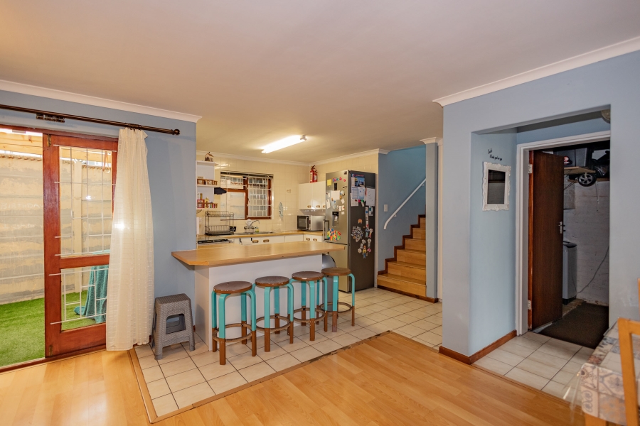 3 Bedroom Property for Sale in Oakdale Western Cape